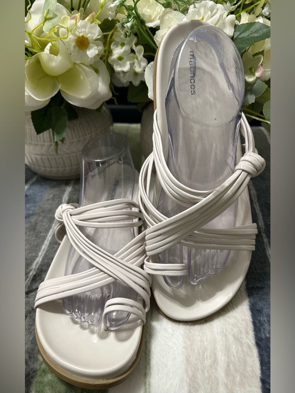 NWOT SuperCush Adele Off-White Strappy Slide Sandals by Maurices Size 10